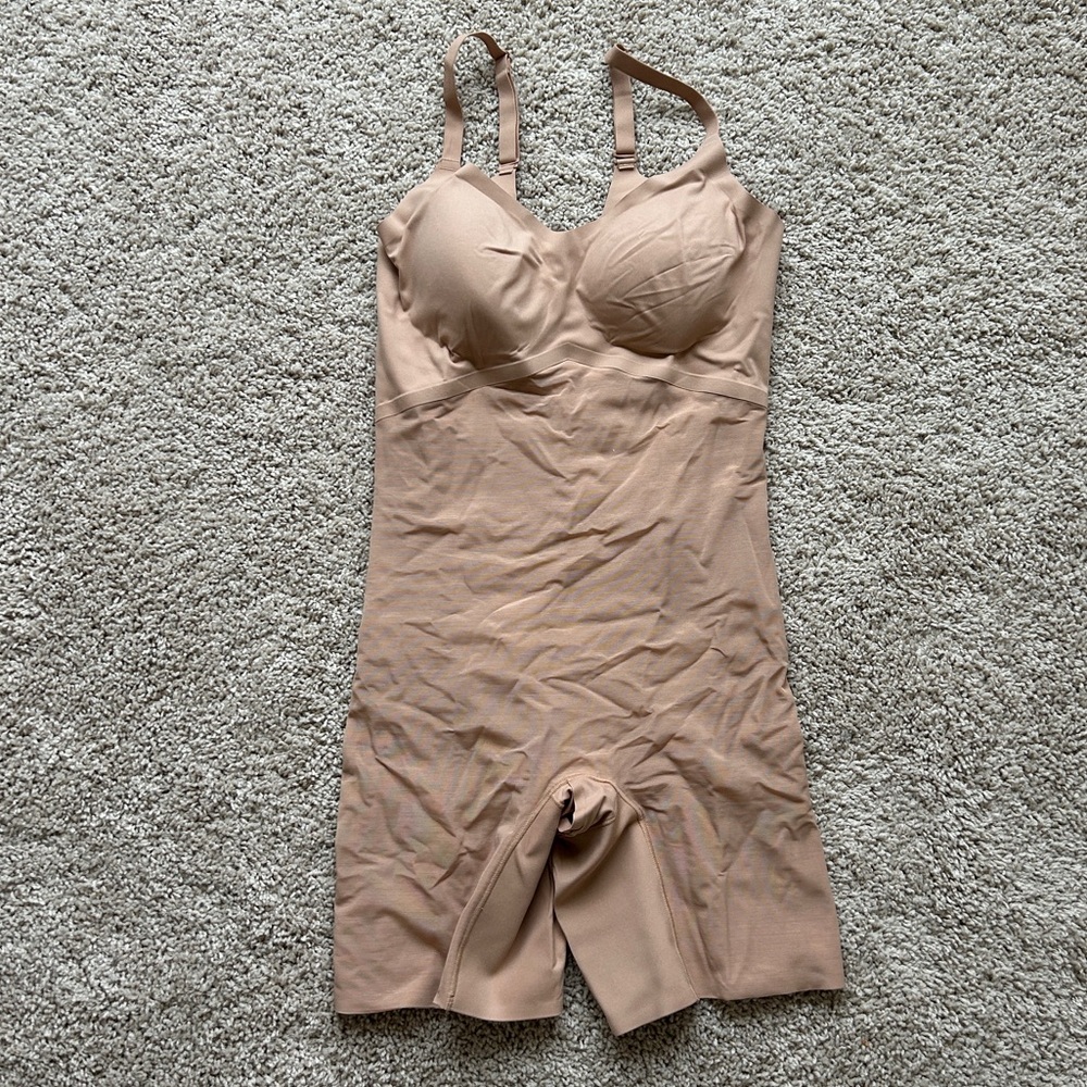 Honeylove mid-thigh bodysuit | shape wear